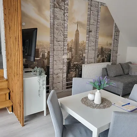 Lavanda Apartman Rust