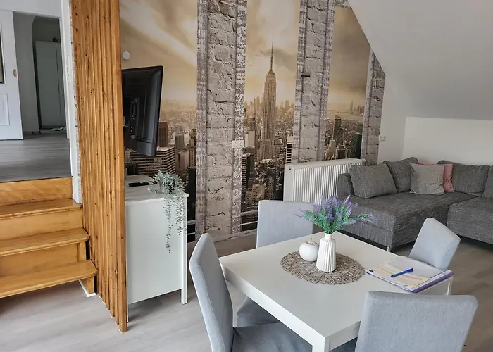 Lavanda Apartment Rust